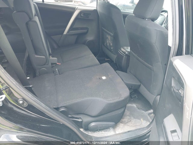 Toyota RAV4 LE 2017 2T3ZFREV3HW352561 Image 8
