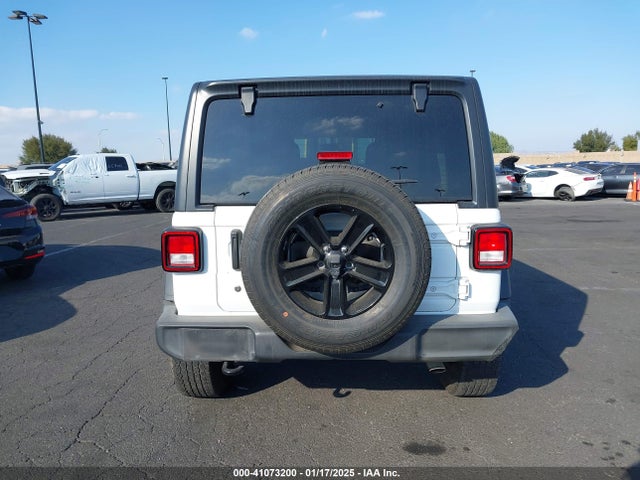 1C4HJXDN8LW120502 Jeep Wrangler Unlimited Sport Altitude 4x4