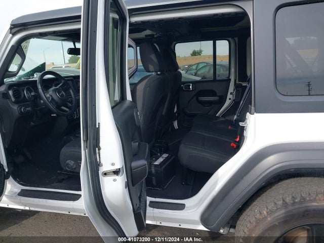 1C4HJXDN8LW120502 Jeep Wrangler Unlimited Sport Altitude 4x4