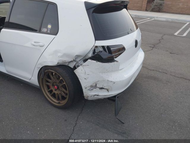 3VW547AU1FM104780 Volkswagen Golf Gti 2.0t Se W/performance Package 4-door