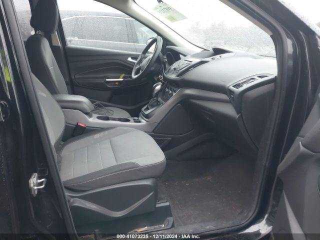 1FMCU9GX2FUB53775 Ford ESCAPE SE