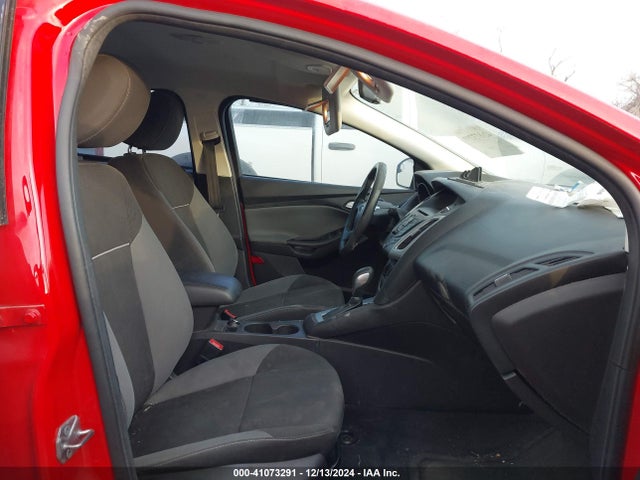 Ford FOCUS SE 2014 1FADP3F23EL237679 Image 5