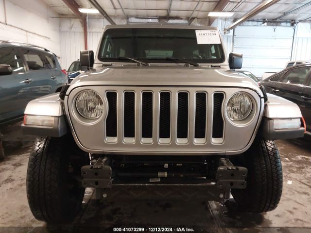 1C4HJXEN0KW527985 Jeep Wrangler Unlimited Sahara 4x4