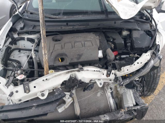 5YFBURHE2KP933621 Toyota COROLLA LE