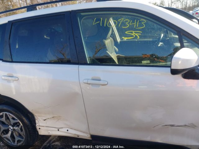 JF2SKAGC5KH593806 Subaru Forester Premium
