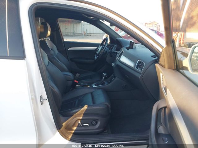WA1BCCFS2JR000549 Audi Q3 2.0t Premium/2.0t Sport Premium