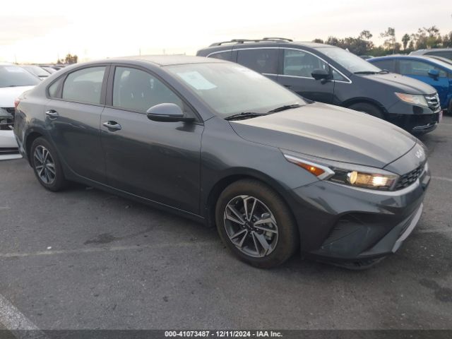 3KPF24AD4PE657320 KIA Forte Lxs