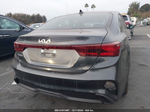 3KPF24AD4PE657320 KIA Forte Lxs