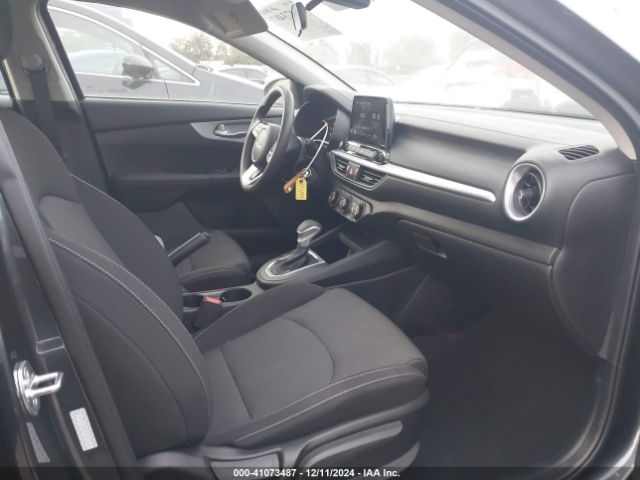 3KPF24AD4PE657320 KIA Forte Lxs