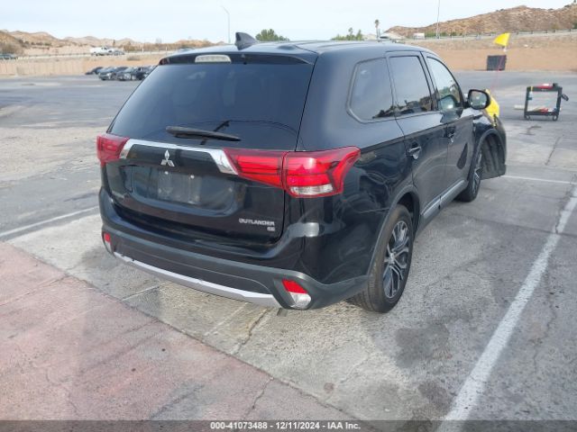 JA4AD3A3XHZ064311 Mitsubishi Outlander Se