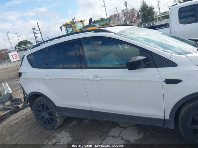 Ford ESCAPE SE 2017 1FMCU0G95HUF07000 Image 14