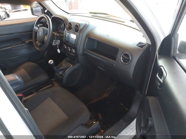 1C4NJPBA7FD110367 Jeep Patriot Sport