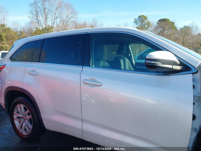 5TDZARFH9GS018591 Toyota Highlander Le