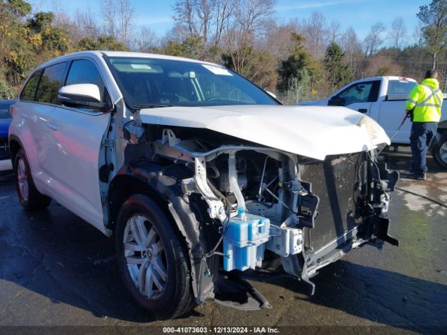 5TDZARFH9GS018591 Toyota Highlander Le