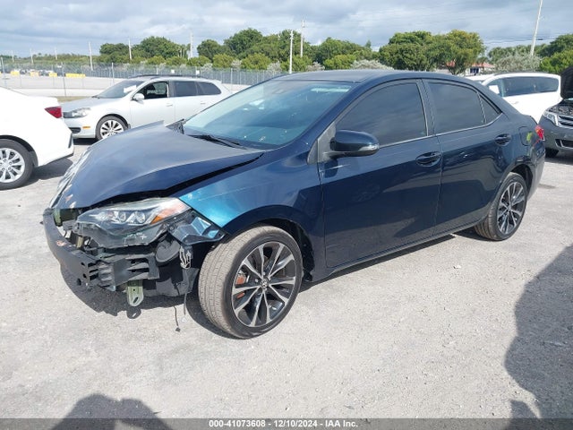 Toyota COROLLA SE 2018 5YFBURHE7JP796089 Image 2