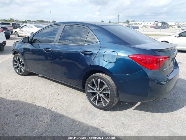 Toyota COROLLA SE 2018 5YFBURHE7JP796089 Image 3