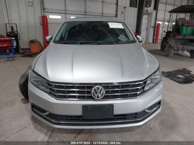 1VWBT7A37GC027073 Volkswagen Passat 1.8t Se