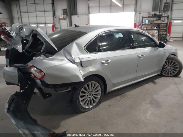 1VWBT7A37GC027073 Volkswagen Passat 1.8t Se