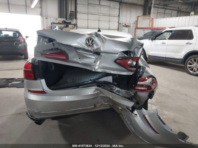 1VWBT7A37GC027073 Volkswagen Passat 1.8t Se
