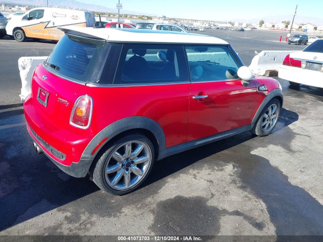 2008 MINI COOPER S WMWMF73598TV37182 Photo 3