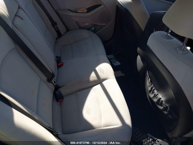 KIA Optima Lx 2015 5XXGM4A73FG462730 Image 8
