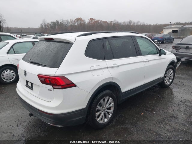 3VV1B7AX6JM098633 Volkswagen Tiguan 2.0t S