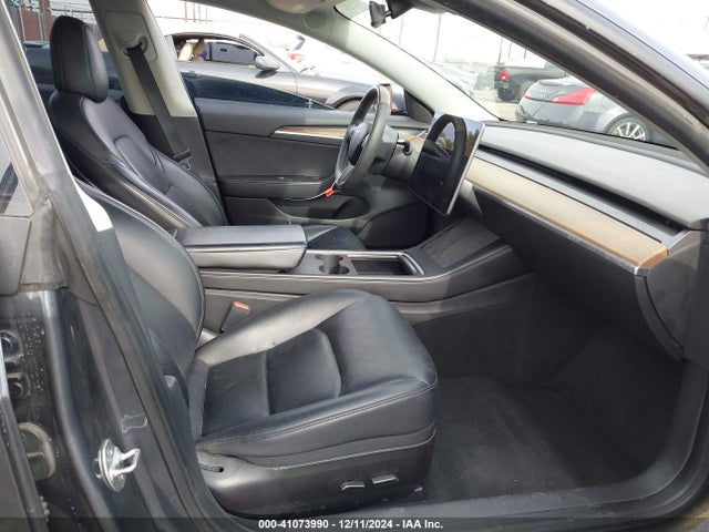 2022 TESLA MODEL 3 5YJ3E1EAXNF109452 Photo 4
