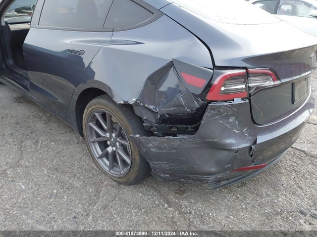 2022 TESLA MODEL 3 5YJ3E1EAXNF109452 Photo 5