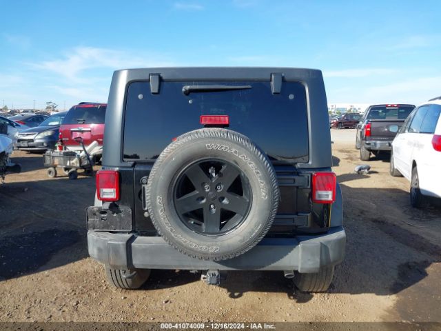 1C4BJWDG8GL202397 Jeep Wrangler Unlimited Sport