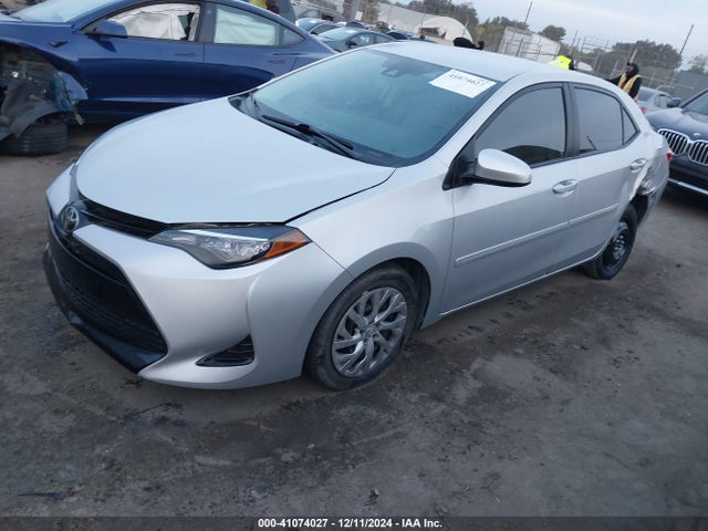 Toyota COROLLA LE 2017 2T1BURHEXHC789857 Image 2