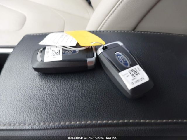 3FA6P0RU3JR250500 Ford Fusion Hybrid Titanium