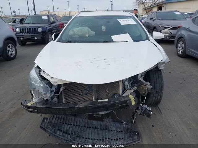 5YFBURHE5FP317627 Toyota COROLLA L
