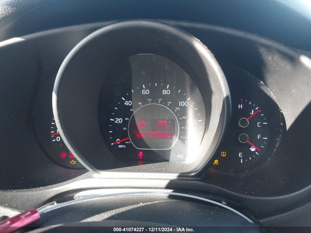 KNDJP3A52H7493095 KIA SOUL +