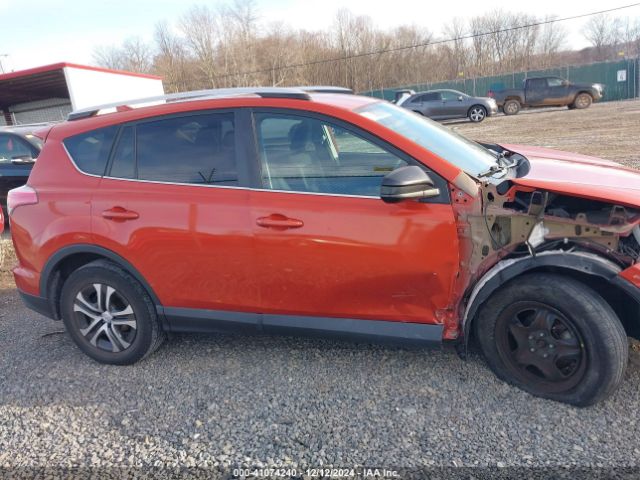 2T3BFREVXGW439292 Toyota RAV4 LE