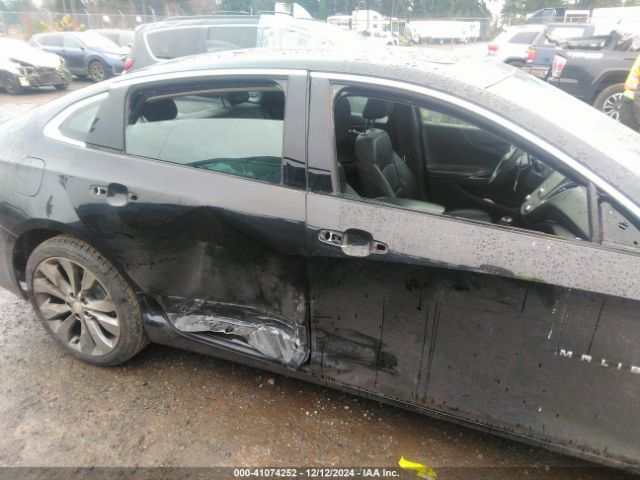 1G1ZH5SX2GF253716 Chevrolet Malibu Premier