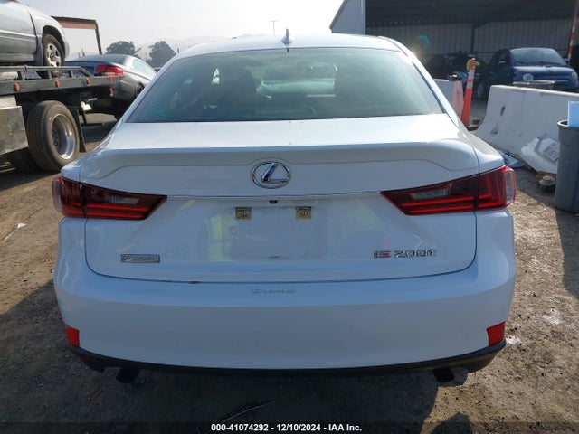 Lexus IS 200T 2016 JTHBA1D21G5035584 Image 16