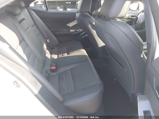 JTHBA1D21G5035584 Lexus IS 200T