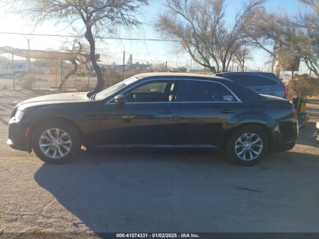 2C3CCAAG1FH796983 Chrysler 300 Limited