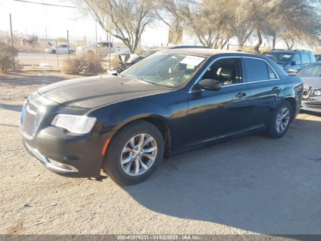 2C3CCAAG1FH796983 Chrysler 300 Limited