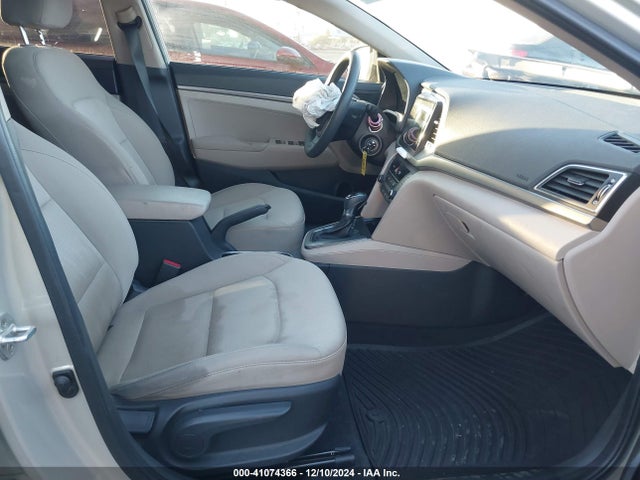 Hyundai ELANTRA SE 2017 5NPD74LF7HH167247 Image 5