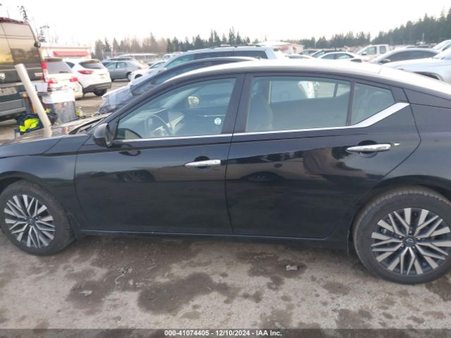 1N4BL4DW8PN424096 Nissan Altima Sv Intelligent Awd