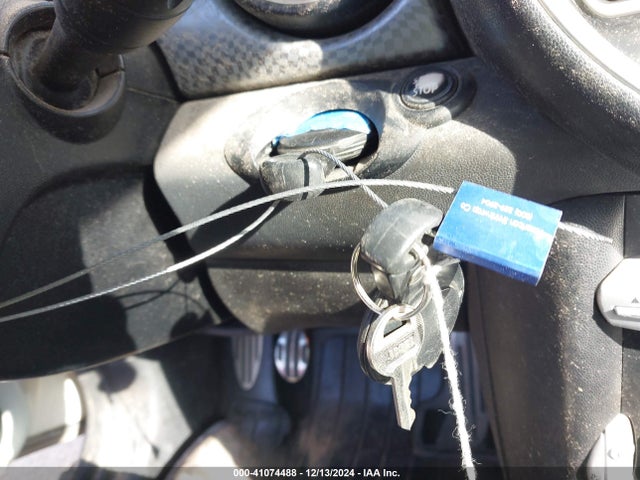 2010 MINI COOPER S CLUBMAN WMWMM3C56ATP76127 Photo 10