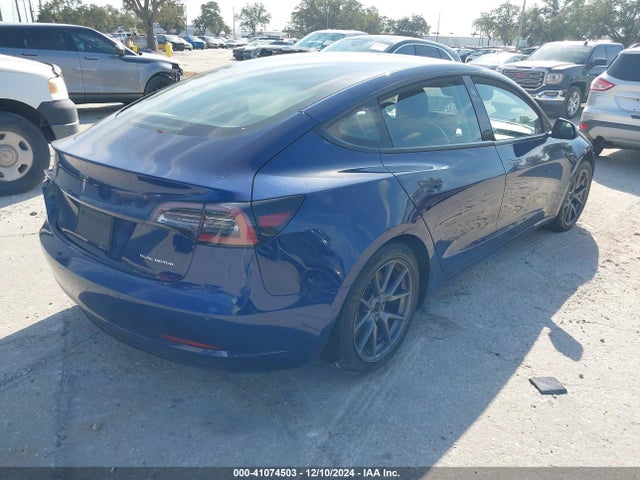 2022 TESLA MODEL 3 5YJ3E1EBXNF189683 Photo 3