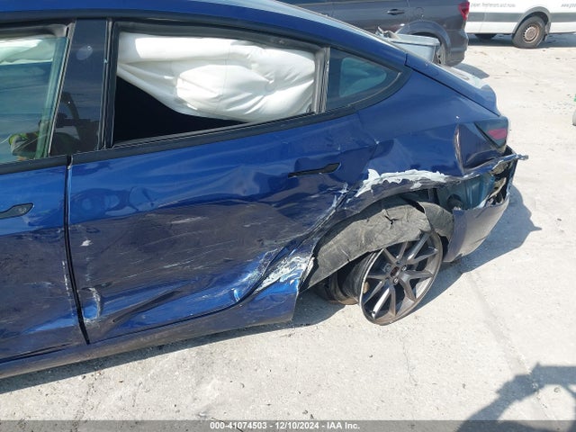 2022 TESLA MODEL 3 5YJ3E1EBXNF189683 Photo 5