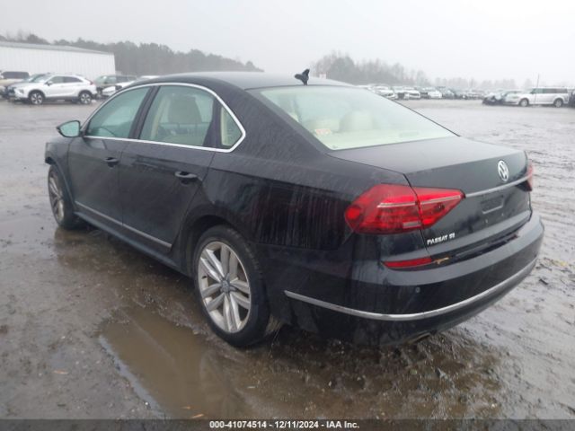 1VWGT7A33HC081221 Volkswagen Passat 1.8t Se