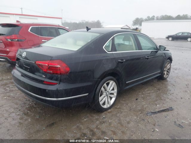 1VWGT7A33HC081221 Volkswagen Passat 1.8t Se