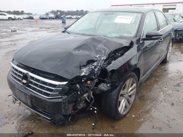 1VWGT7A33HC081221 Volkswagen Passat 1.8t Se