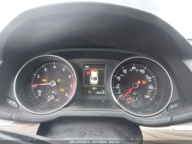 1VWGT7A33HC081221 Volkswagen Passat 1.8t Se