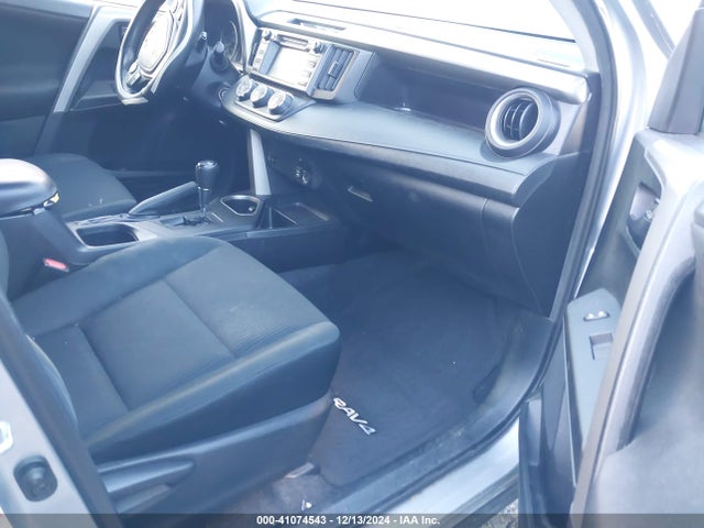 Toyota RAV4 LE 2017 2T3ZFREV0HW404731 Image 5
