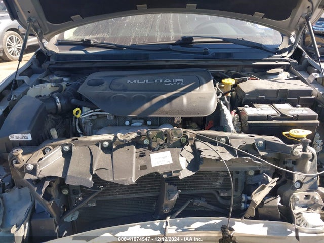 Chrysler 200 C 2015 1C3CCCCB5FN739755 Image 10